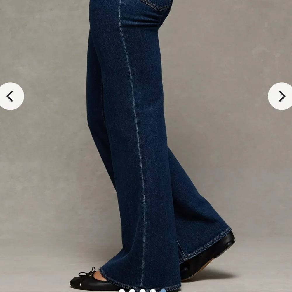 American Eagle Stretch High-Waisted Flare Jeans W/ Horsebit Chain Detail - Picture 3 of 9